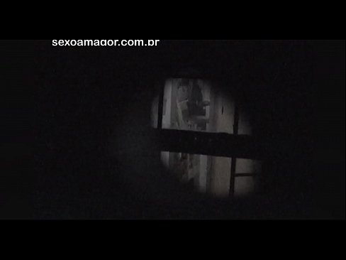 ❤️ Blondie blir hemligt videofilmad av en voyeur från grannskapet gömd bakom ihåliga tegelstenar ❤️❌ Anal video at porn sv.killvs.top ☑